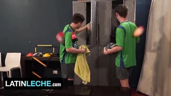 Teammates Jake Lotti & Loick Gauthier Get Wild In The Locker Room After Sweaty Workout - Latin Leche