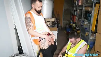 Roc cant resist Koldos sexy pits