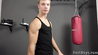 Muscle Flex - Casting 20 - Leo Jonasson