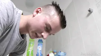 EXCLUSIVE CASTING - BATHROOM SOLO ACTION
