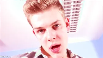 Buzz Ratchet Solo Twink Masturbation
