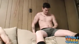 Straight thugs Lex Lane and Dean Inja jerking off together