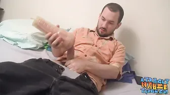 Supposedly straight guy fucking a fleshlight solo