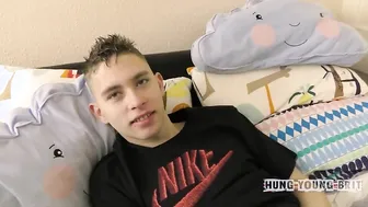 This lad said there will be NO PULLING OUT he just wants to spunk one up me