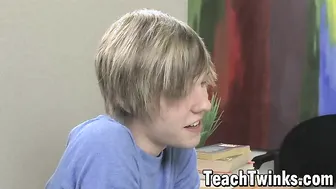 Blond student Kaiden Ertelle anal breeds teacher Ethan Storm