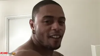 Two Muscle guys meet up for a hot fuck in Philly
