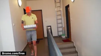 Bromo - Jamie Owens The Pizza Delivery Guy Gets A Very Special Tip From Jerome's Big Dick