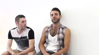Connected & Passionate Amateurs First Time Sex Meet Together In Australia