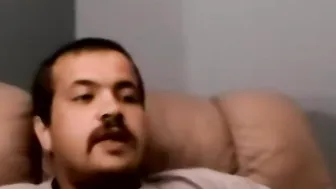Amateur guy jacking off cock before getting a blowjob