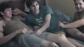 Wild twinks sucking big cock and pounding in nasty threesome