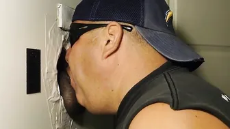 ORLANDO GLORYHOLE--DELICIOUS BLACK DICK