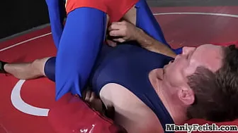 Cosplay bottom barebacked n facialized by wrestling hunk