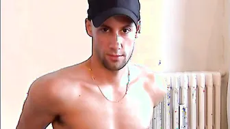 Franck handsome Hetero guy for a cock wanker.